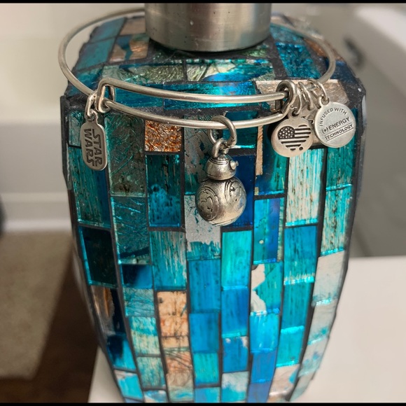 ALEX AND ANI Star Wars BB8 Bracelet - Picture 5 of 5